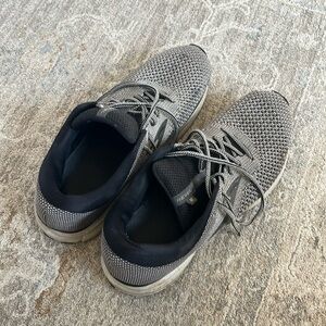 Brooks Revel 2 (size 13)